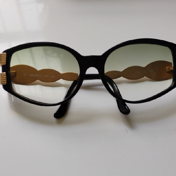 Vintage Valentino Elegant Black Sunglasses with Gold Details